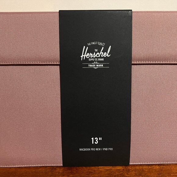 Herschel Laptop Sleeves - Ash Rose - 13"-16" - Picture 5 of 8